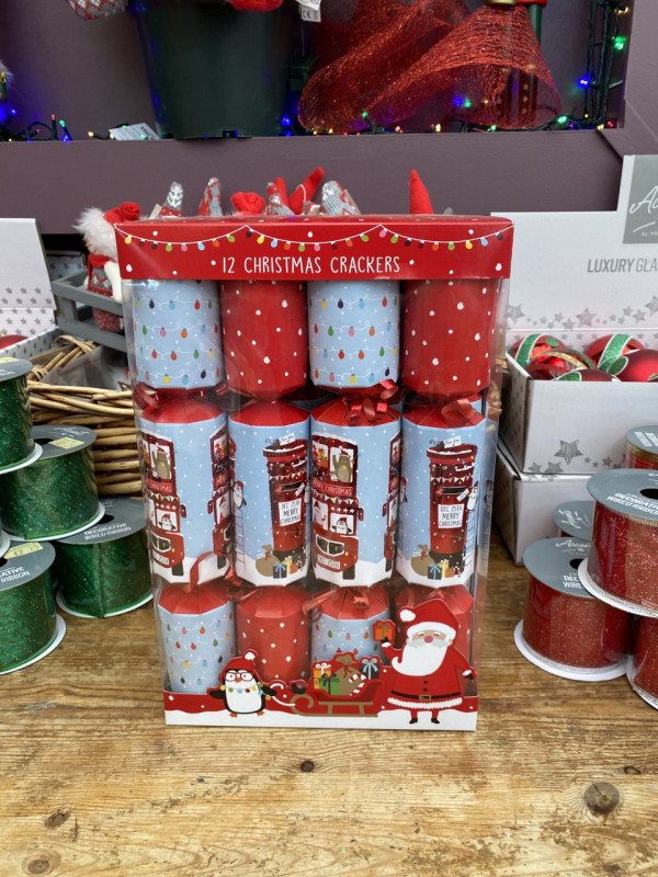 12 Christmas bus and letter box crackers photo
