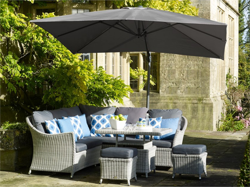 Lichfield Grey 2.7m x 2.7m Square Cantilever Parasol, Cover & Base photo