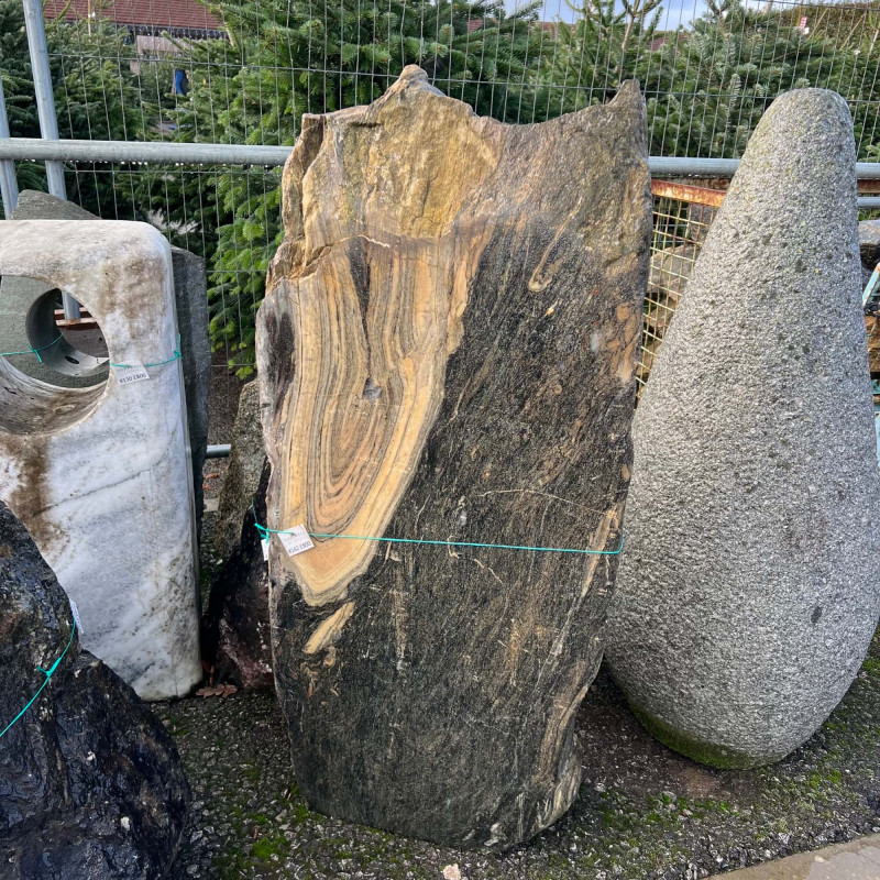 #142 Marble Part Polished (Standing Stone)