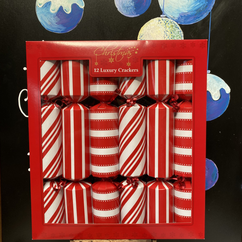 12 Luxury red and white crackers photo