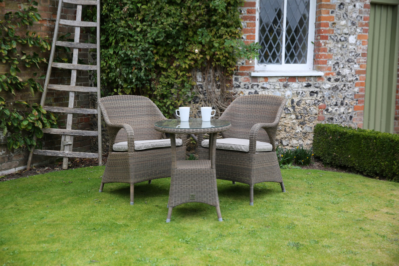 Sussex Bistro set photo