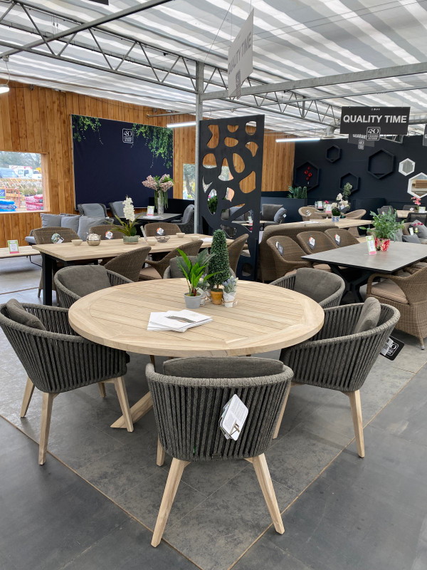 4 Seasons Santander Louvre Dining Set- OUT OF STOCK photo