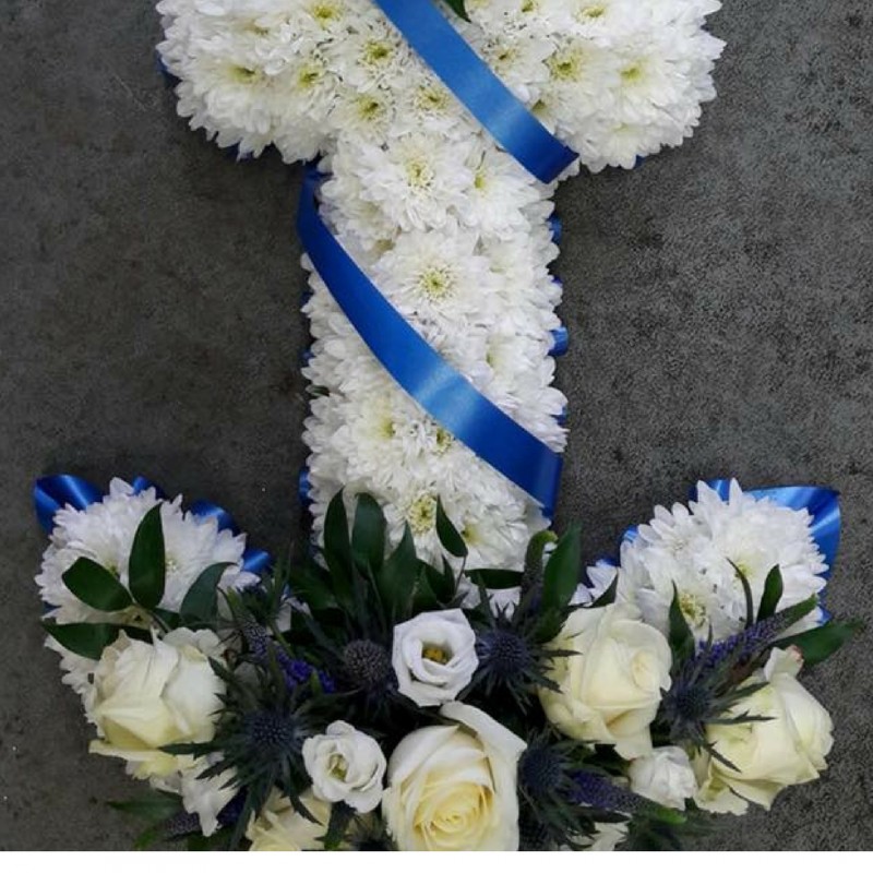 Blue and Cream Anchor Arrangement